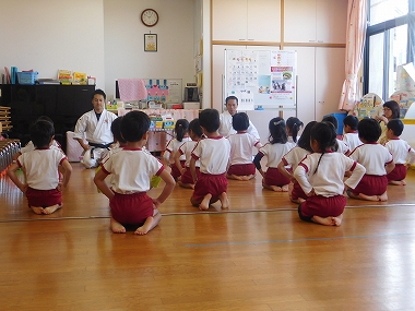 福角保育園空手体験会（2016年11月7日）